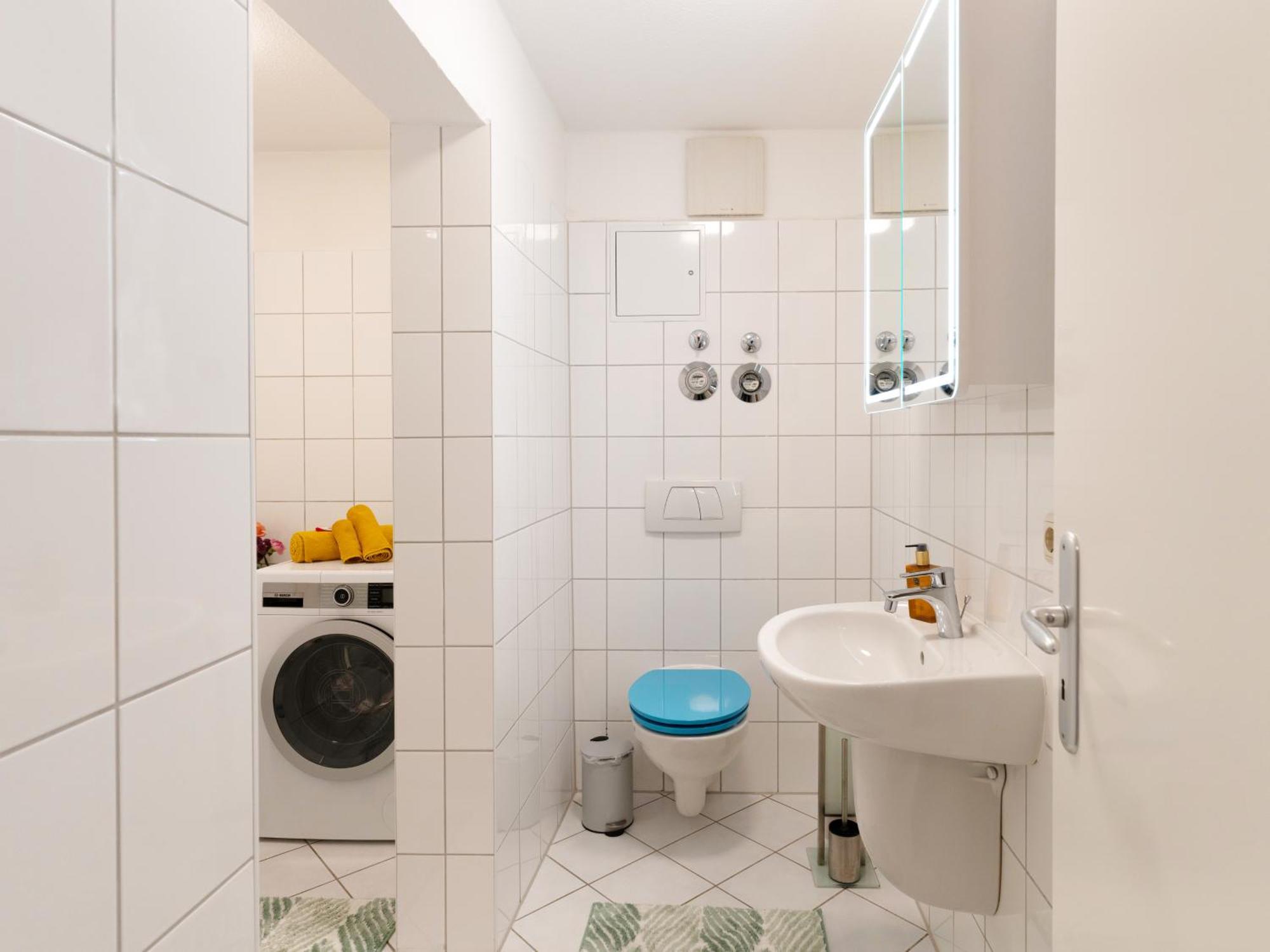 Schlosskoenig - Modernes & Zentrales Apartment Mit Balkon Und Arbeitsplatz ชเวียรีน ภายนอก รูปภาพ