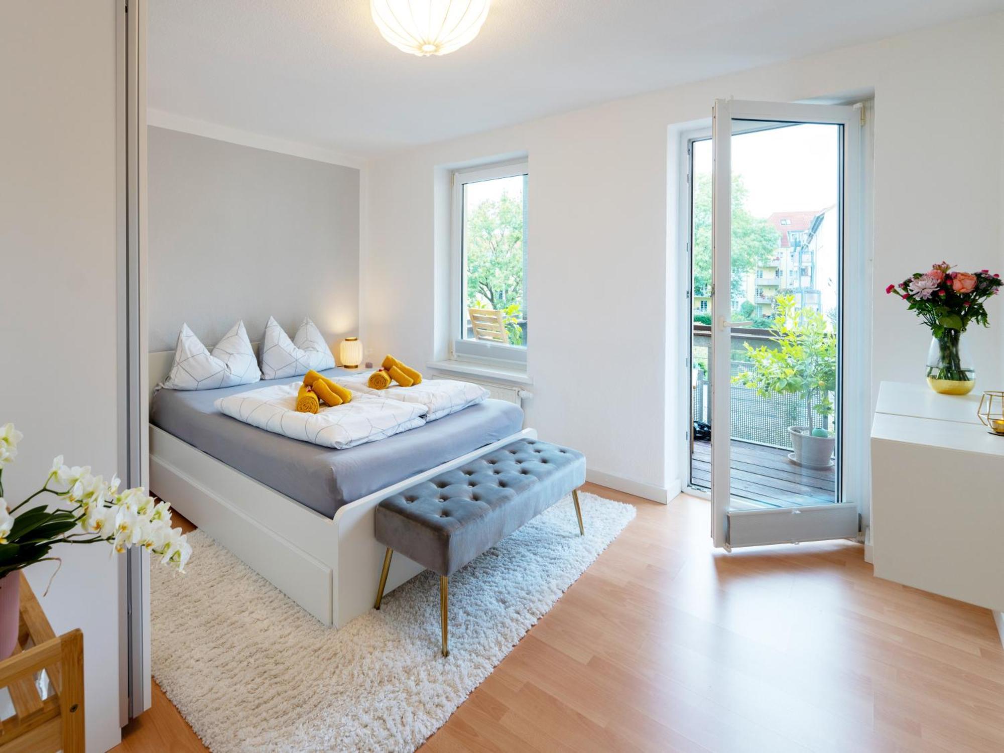 Schlosskoenig - Modernes & Zentrales Apartment Mit Balkon Und Arbeitsplatz ชเวียรีน ภายนอก รูปภาพ