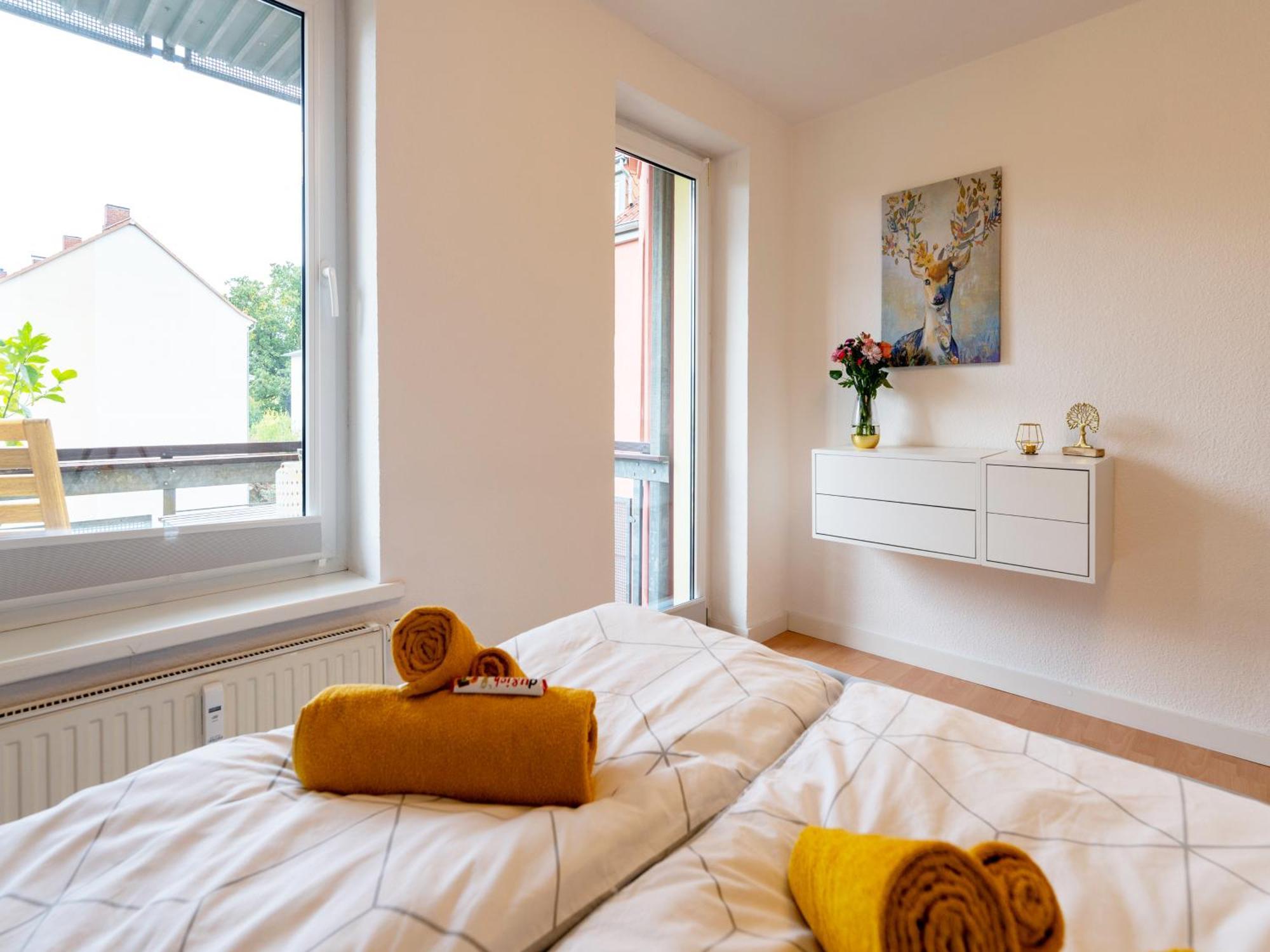 Schlosskoenig - Modernes & Zentrales Apartment Mit Balkon Und Arbeitsplatz ชเวียรีน ภายนอก รูปภาพ