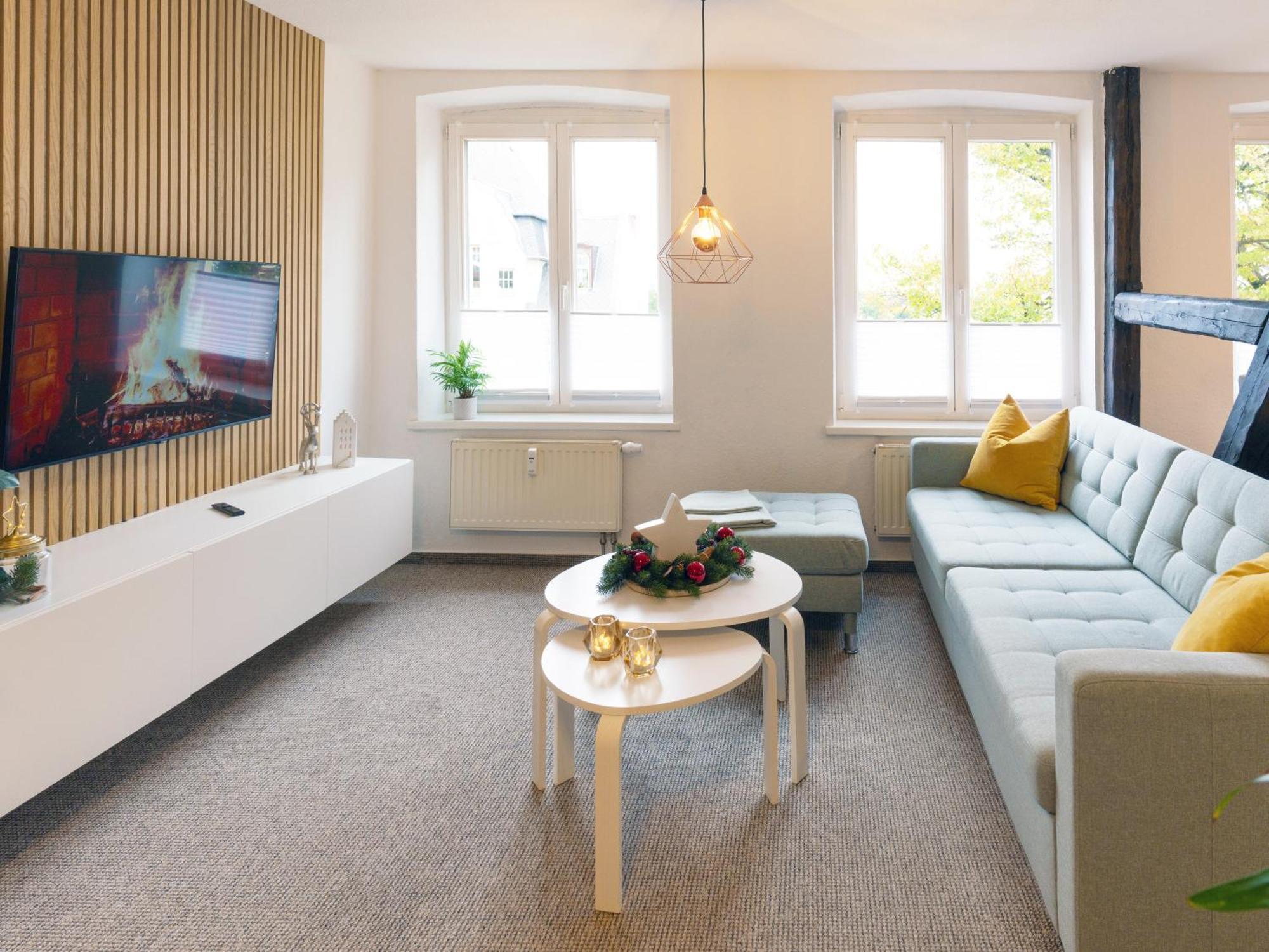 Schlosskoenig - Modernes & Zentrales Apartment Mit Balkon Und Arbeitsplatz ชเวียรีน ภายนอก รูปภาพ
